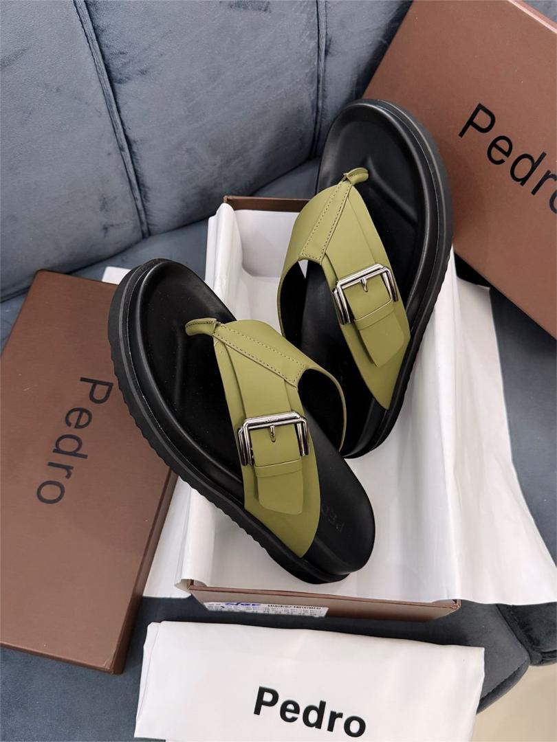 Buy trendy type in black, ideal for Nigerian shoppers seeking stylish, comfortable footwear.