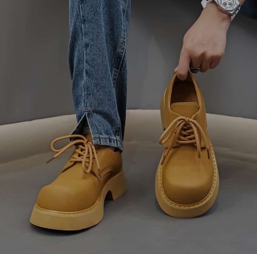 Buy trendy type in Nigerian shoppers and best online store for clothes and shoes in Nigeria