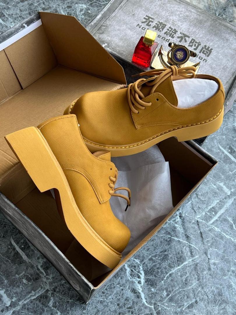 Buy trendy type in Nigerian shoppers and best online store for clothes and shoes in Nigeria