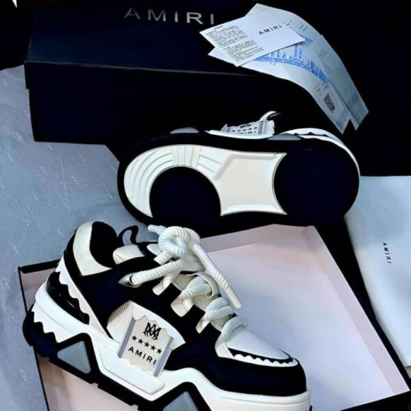 Buy trendy type Ogyi Ogyi Ogyi Fashion sneakers in Nigeria