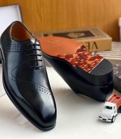 Buy trendy type shoes in Nigeria and explore the best online store for clothes and shoes in Nigeria