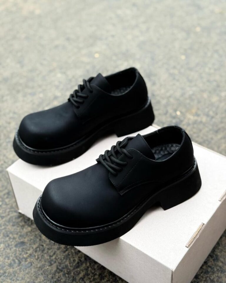 Buy trendy type shoes in Nigeria and explore the best online store for clothes and shoes in Nigeria