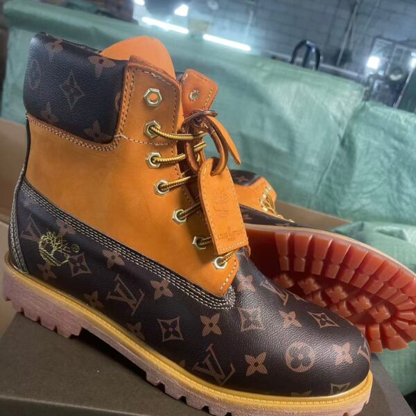  Louis Vuitton x Timberland Boot